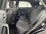 Volkswagen T-Roc 1.0 TSI R-Line | Apple carplay | Ergo stoel | Navi | Camera | IQ-light | Privacy | Dakrail | Stoelverwarm.