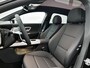 Mercedes-Benz CLA Shooting Brake 200 Business Solution AMG | Premium pakket | Nightpakket | Parkeerpakket | Trekhaak | Vast panoramadak | Massage functie | 19" vijf dubbelspaaks lichtmetalen AMG-velgen |