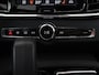 Volvo V90 2.0 T8 Plug-in hybrid AWD Plus Bright | SOH 97,1 | Panoramadak | Leder | Memory | Harman/Kardon | Stuur/stoel verwarming | Achterbank verwarming | Carplay | Cruise control | 360 Camera | Park assist | Trekhaak