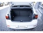 Volkswagen Polo Life Edition | 'App-Connect' smartphone integratie | Achteruitrijcamera (Rear View) | Automatische afstandregeling (Adaptive Cruise Control)