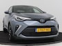 Toyota C-HR / C-HR+ 2.0 Hybrid First Edition | Dealer onderhouden | Bruin Leder | JBL | Dodehoek detectie | Stoelverwarming | Full LED verlichting | Navigatie | Apple CarPlay/Android Auto | Cruise Control Adaptive |