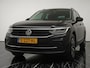 Volkswagen Tiguan 1.5 TSI DSG Life Automaat - Navigatie - Camera - Climate control - Adaptive cruise control - Stoelverwarming - 12 maanden garantie