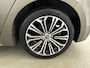 Toyota Corolla 1.8 Hybrid Style | Stuur-Stoelverwarming | Trekhaak | Apple Carplay-Android Auto |