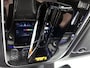 Mercedes-Benz GLC 300e 4MATIC Business Solution AMG | Advanced plus | Nightpakket | Parkeerpakket | Trekhaak | Panoramaschuifdak | Treeplanken in aluminiumlook | 20 inch vijfspaaks lichtmetalen AMG-velgen | DISTRONIC |
