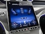 Mercedes-Benz GLC 300e 4MATIC Business Solution AMG | Advanced plus | Nightpakket | Parkeerpakket | Trekhaak | Panoramaschuifdak | Treeplanken in aluminiumlook | 20 inch vijfspaaks lichtmetalen AMG-velgen | DISTRONIC |