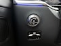 Mercedes-Benz GLC 300e 4MATIC Business Solution AMG | Advanced plus | Nightpakket | Parkeerpakket | Trekhaak | Panoramaschuifdak | Treeplanken in aluminiumlook | 20 inch vijfspaaks lichtmetalen AMG-velgen | DISTRONIC |