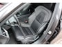 Volvo V60 2.0 T6 350pk Plug-in hybrid AWD Plus Dark | Long Range | SoH 97% | Origineel NL | ACC | Harman/Kardon | Pack Winter | Trekhaak |