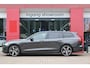 Volvo V60 2.0 T6 350pk Plug-in hybrid AWD Plus Dark | Long Range | SoH 97% | Origineel NL | ACC | Harman/Kardon | Pack Winter | Trekhaak |