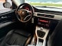 BMW 3-Serie Coupé 320i Corporate Lease High Executive LEDER/CRUISE/AIRCO/6-BAK | NETTE AUTO !