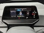 Volkswagen ID.3 Pure 52 kWh 18"/Adaptieve Cruise/Apple Carplay & Android Auto/DAB/Navigatie/Sfeerverlichting/Camera/Stuur + stoelverwarming