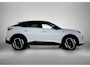 Peugeot E-3008 GT 73 kWh | ACCU 97% | Navigatie | Alcantara Bekleding | Achteruitrijcamera | Elektrische Achterklep | Apple Carplay / Android Auto |
