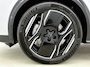 Peugeot E-3008 GT 73 kWh | ACCU 97% | Navigatie | Alcantara Bekleding | Achteruitrijcamera | Elektrische Achterklep | Apple Carplay / Android Auto |
