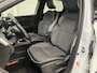 Renault Captur 1.0 TCe 100 Bi-Fuel Intens / Nederlandse Auto / Eerste Eigenaar / Dealer Onderhouden / Trekhaak / Apple CarPlay/Android Auto / Camera / Parkeersensoren Voor + Achter / Half Lederen Bekleding / Adaptive Cruise Control / Climate Control /