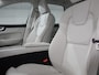 Volvo XC60 2.0 T6 Plug-in hybrid AWD Ultra Bright Climate control Adaptieve cruise control Navigatie Panoramadak Trekhaak Parkeersensoren 360* camera Voorstoelen verwarmd  Apple Carplay/ Android auto