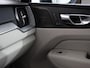 Volvo XC60 2.0 T6 Plug-in hybrid AWD Ultra Bright Climate control Adaptieve cruise control Navigatie Panoramadak Trekhaak Parkeersensoren 360* camera Voorstoelen verwarmd  Apple Carplay/ Android auto