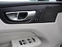 Volvo XC60 2.0 T6 Plug-in hybrid AWD Ultra Bright Climate control Adaptieve cruise control Navigatie Panoramadak Trekhaak Parkeersensoren 360* camera Voorstoelen verwarmd  Apple Carplay/ Android auto