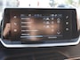 Peugeot 2008 1.2 PureTech 101pk Active Pack Navigatie Apple Carplay/Android Auto Parkeersensoren achter Cruise Control Ledverlichting Climate Control