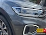 Volkswagen T-Roc 1.5 TSI Life Edition IQ drive Camera Half Leder Trekhaak afneembaar