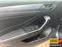 Volkswagen T-Roc 1.5 TSI Life Edition IQ drive Camera Half Leder Trekhaak afneembaar
