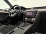 Volkswagen Passat 1.5 TSI R-Line | Virtual | Camera | IQ Light | Carplay | Cruise | LED | Navi | Parkeersens.