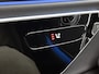 Mercedes-Benz E-klasse 300 e Business Solution AMG | Comfortpakket Plus | Winterpakket | Nightpakket | Trekhaak | Panoramaschuifdak | GUARD 360° | Warmtewerend, donkergetint glas | 19-inch vijfdubbelspaaks AMG velgen |
