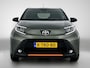Toyota Aygo X 1.0 VVT-i MT Limited | JBL | Climate Control | Cruise Control Adaptive | Stoelverwarming | Parkeersensoren voor+achter | Draadloze telefoonlader | Half Lederen bekleding | Navigatie | Apple CarPlay/Android Auto