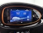 Toyota Aygo X 1.0 VVT-i MT Limited | JBL | Climate Control | Cruise Control Adaptive | Stoelverwarming | Parkeersensoren voor+achter | Draadloze telefoonlader | Half Lederen bekleding | Navigatie | Apple CarPlay/Android Auto