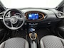 Toyota Aygo X 1.0 VVT-i MT Limited | JBL | Climate Control | Cruise Control Adaptive | Stoelverwarming | Parkeersensoren voor+achter | Draadloze telefoonlader | Half Lederen bekleding | Navigatie | Apple CarPlay/Android Auto