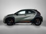 Toyota Aygo X 1.0 VVT-i MT Limited | JBL | Climate Control | Cruise Control Adaptive | Stoelverwarming | Parkeersensoren voor+achter | Draadloze telefoonlader | Half Lederen bekleding | Navigatie | Apple CarPlay/Android Auto