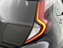 Toyota Aygo X 1.0 VVT-i MT Limited | JBL | Climate Control | Cruise Control Adaptive | Stoelverwarming | Parkeersensoren voor+achter | Draadloze telefoonlader | Half Lederen bekleding | Navigatie | Apple CarPlay/Android Auto