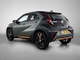 Toyota Aygo X 1.0 VVT-i MT Limited | JBL | Climate Control | Cruise Control Adaptive | Stoelverwarming | Parkeersensoren voor+achter | Draadloze telefoonlader | Half Lederen bekleding | Navigatie | Apple CarPlay/Android Auto
