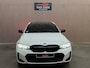 BMW 3-Serie 330e 2024 M-Sport LED CAMERA H&K CAR-PLAY