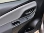 Toyota Yaris 1.0 VVT-i Active | Dealer onderh.| Trekhaak | Camera | All Season | NL auto