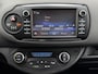 Toyota Yaris 1.0 VVT-i Active | Dealer onderh.| Trekhaak | Camera | All Season | NL auto