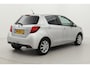 Toyota Yaris 1.3 VVT-i Aspiration | Trekhaak | Navigatie | Airco | Camera | Bluetooth | Privacy glas | Multifunctioneel lederen stuurwiel | Elektrische ramen voor