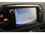 Toyota Yaris 1.3 VVT-i Aspiration | Trekhaak | Navigatie | Airco | Camera | Bluetooth | Privacy glas | Multifunctioneel lederen stuurwiel | Elektrische ramen voor