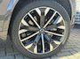 Volvo XC90 2.0 T8 Recharge AWD Ultimate Bright | Long Range | Nappaleder | Stoelventilatie | Stoelmassage | Head-up Display | Panoramadak | Harman Kardon Audio | Achteruitrijcamera | Keyless Entry | Elektrische Achterklep | Stoelverwarming voor en achter | Cruise Control Adaptief | BLIS | Google Navigatie | Apple Carplay | Android Auto