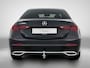 Mercedes-Benz C-klasse 300 e Business Solution | Parkeerpakket met achteruitrijcamera | Spiegelpakket | Trekhaak | GUARD 360° Plus | Warmtewerend, donkergetint glas | 17 inch vijfspaaks lichtmetalen velgen |