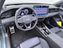 Volkswagen Passat Variant 1.5 eHybrid 272PK R-Line | Pano Dak | Trekhaak | 360 Camera | Head-up Display | Harman Kardon | Black Style | Leder | Elek. Achterklep | Elek. Stoelen | Stuur-/Stoelverwarming V+A | 19'' |
