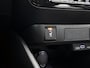 Toyota Yaris 1.5 Hybrid 115 Dynamic Comfort Pack | BTW voertuig | Dodehoek detectie | Stoel+stuurverwarming | Parkeersensoren voor+achter | Draadloze telefoonlader | Apple CarPlay/Android auto |
