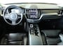 Volvo XC60 T8 Twin Engine AWD Inscription | Semi-Electrische bedienbare Trekhaak  | Parkeerverwarming | Keyless Drive | Adaptieve Cruise Control | Premium Audio by Harman Kardon | Panoramadak | Head-Up Display | Electrische bedienbare voorstoelen |