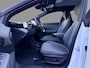 Lynk & Co 02 More 66 kWh / SoH 99,7% / 22 KWH / Fabrieksgarantie 04-2029 / 3 Fase / Panoramadak / Adaptieve Cruise / Stoelverwarming / Dealeronderhouden /