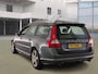 Volvo V70 2.0T R-Edition AUTOMAAT AIRCO CRUIS LEDER NAVI PDC
