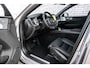 Volvo XC60 2.0 T8 Plug-in hybrid AWD Ultra Black Edition Executive | Luchtvering | 22" | Gelamineerd Glas | Bowers & Wilkins | Stoelmassage & Ventilatie | Stoel & Stuurverwarming | 360 Camera | Pilot Assist | BLIS |