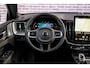 Volvo XC60 2.0 T8 Plug-in hybrid AWD Ultra Black Edition Executive | Luchtvering | 22" | Gelamineerd Glas | Bowers & Wilkins | Stoelmassage & Ventilatie | Stoel & Stuurverwarming | 360 Camera | Pilot Assist | BLIS |