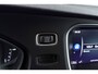 Volvo V40 1.5 T3 Inscription | Trekhaak | Dealer Ond. | Keyless Entry/Start | Stoelverwarming V+A | Navigatie | Adap Cruise | Blis