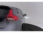 Volvo V40 1.5 T3 Inscription | Trekhaak | Dealer Ond. | Keyless Entry/Start | Stoelverwarming V+A | Navigatie | Adap Cruise | Blis