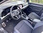 Volkswagen Golf 1.5 TSI Active | Apple CarPlay/Android Auto | Stuur/Stoelverwarming | PDC | Adaptieve Cruise Control | Standkachel | Climate Control | Garantie tot 2028 | IQ Light | Discover Pro | DAB |