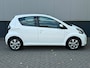 Toyota Aygo 1.0 VVT-i Dynamic Orange Carplay Airco Elektrische Ramen Nieuwe Apk