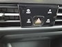 Volkswagen Golf 1.5 eTSI DSG ACTIVE / NAVI / LED / ACC